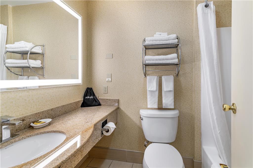 Best Western Plus Keene Hotel - photo 58