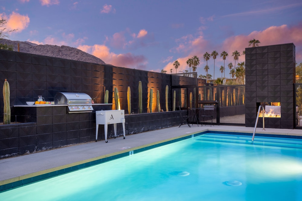 Blackhaus Suites by AvantStay - photo 2