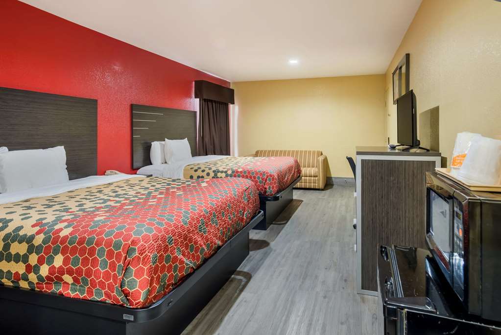 Econo Lodge Lake Charles University Area - photo 18