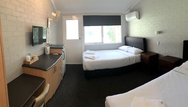 Bateau Bay Hotel — Bateau Bay — photo 4