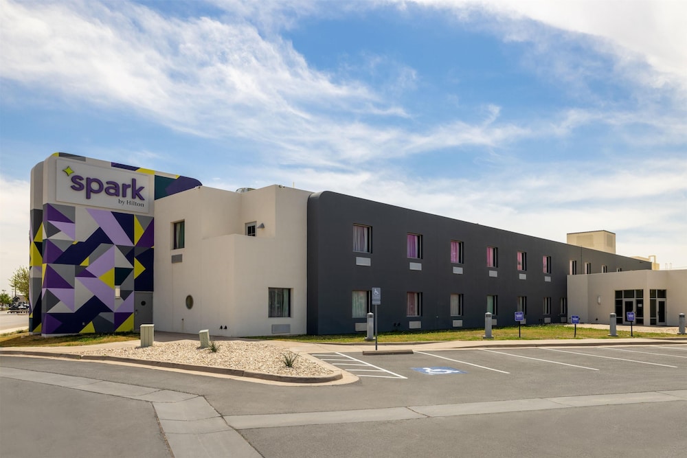 Spark by Hilton Artesia — hotel in Artesia