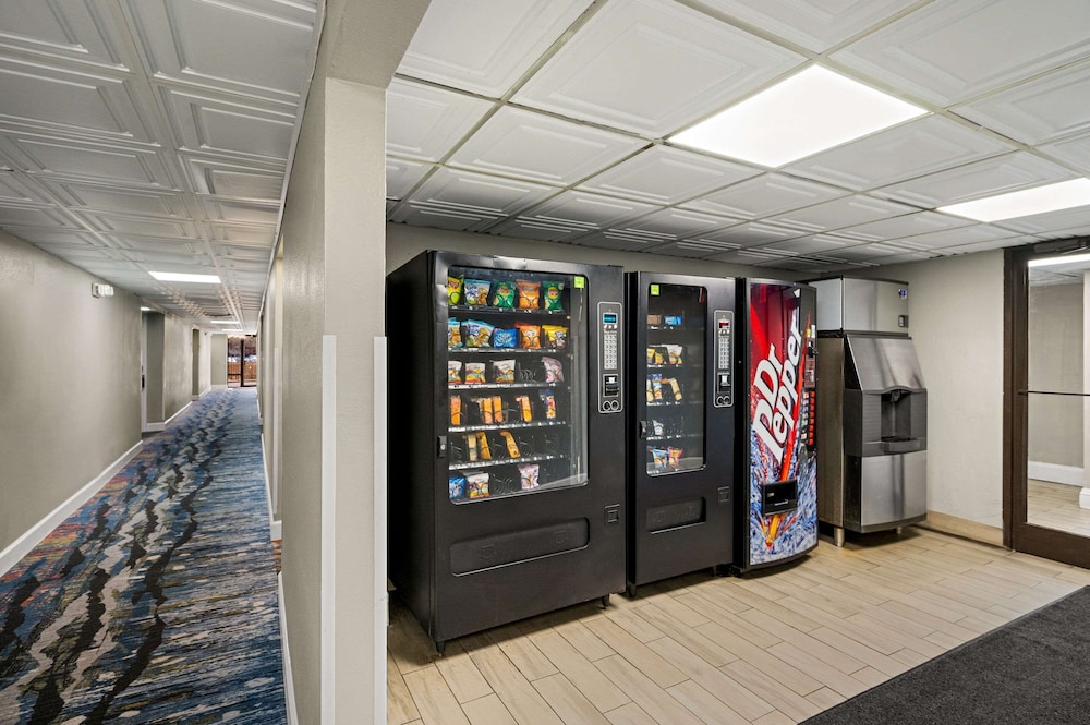Quality Inn & Suites North Little Rock - photo 30