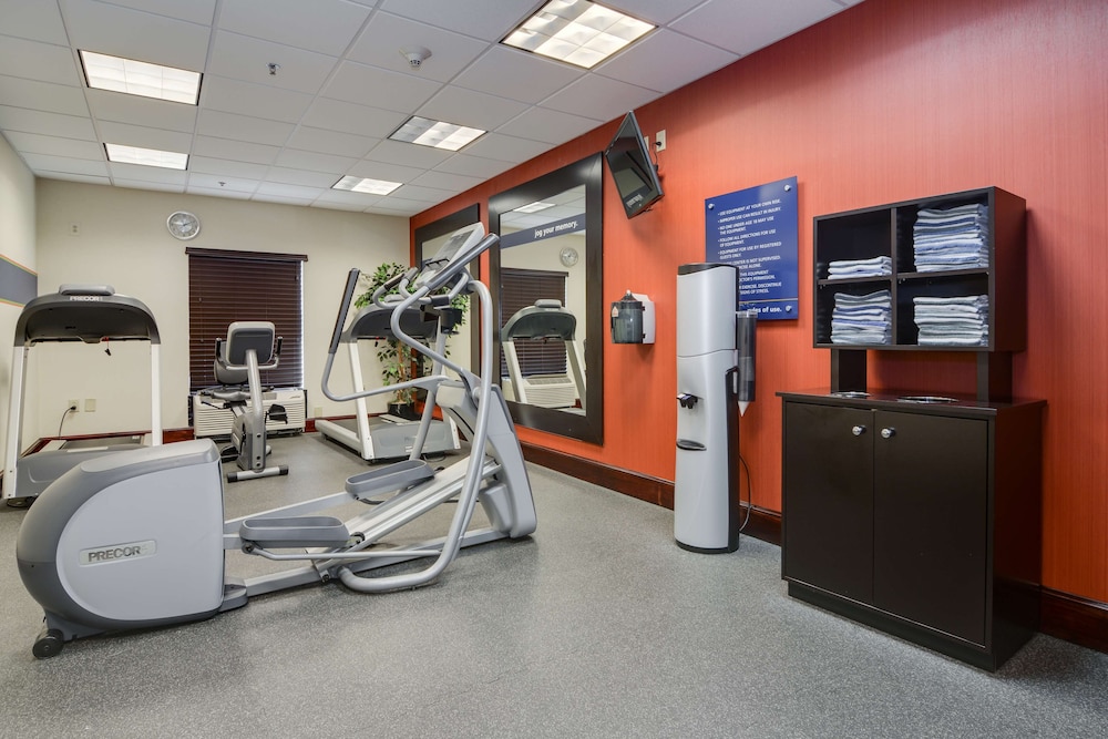 Hampton Inn Atlanta Fairburn - photo 32
