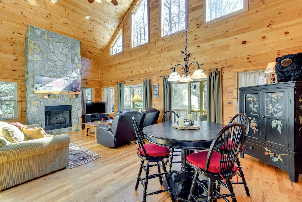 Rustic Cabin on Hemphill Creek w Fire Pit & Grill - photo 16