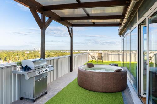 SkyPenthouse & SPA with FREE Parking — 4-Star Luxury Hotel in Riga, Latvia