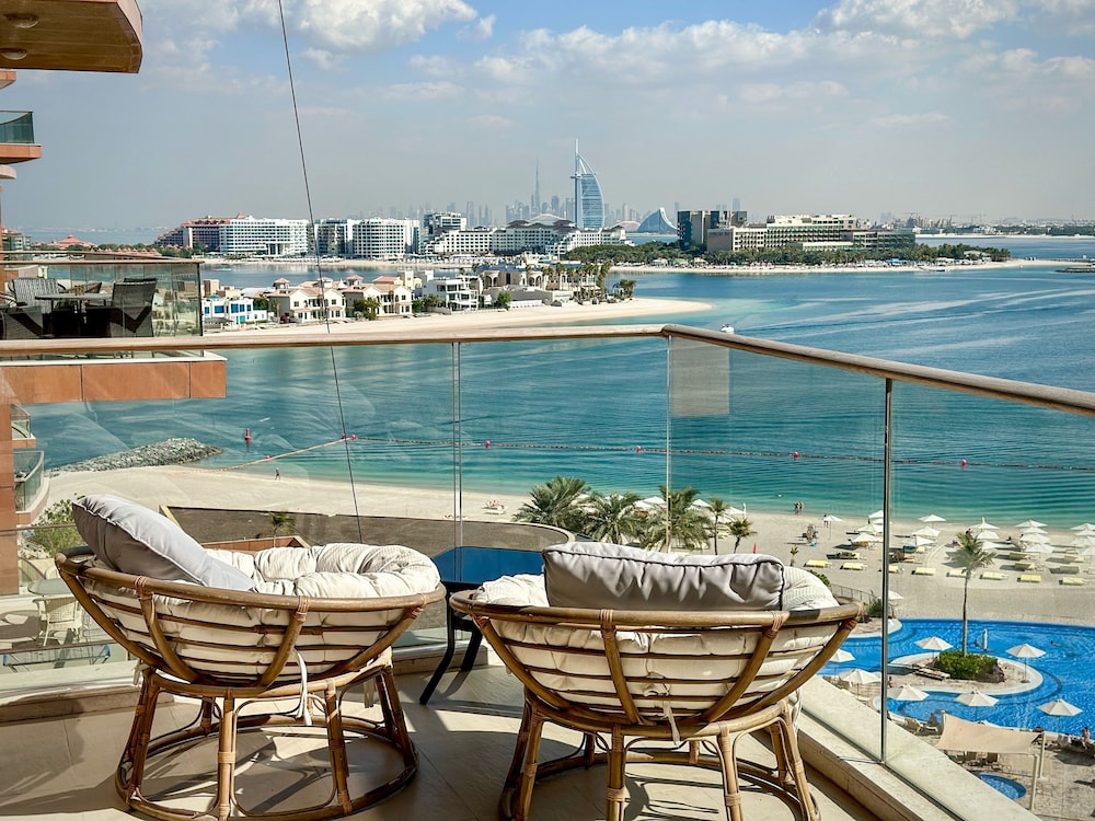 Tiara Residence Sea View Apartments — 4-Star Luxury Hotel in Dubai, United Arab Emirates