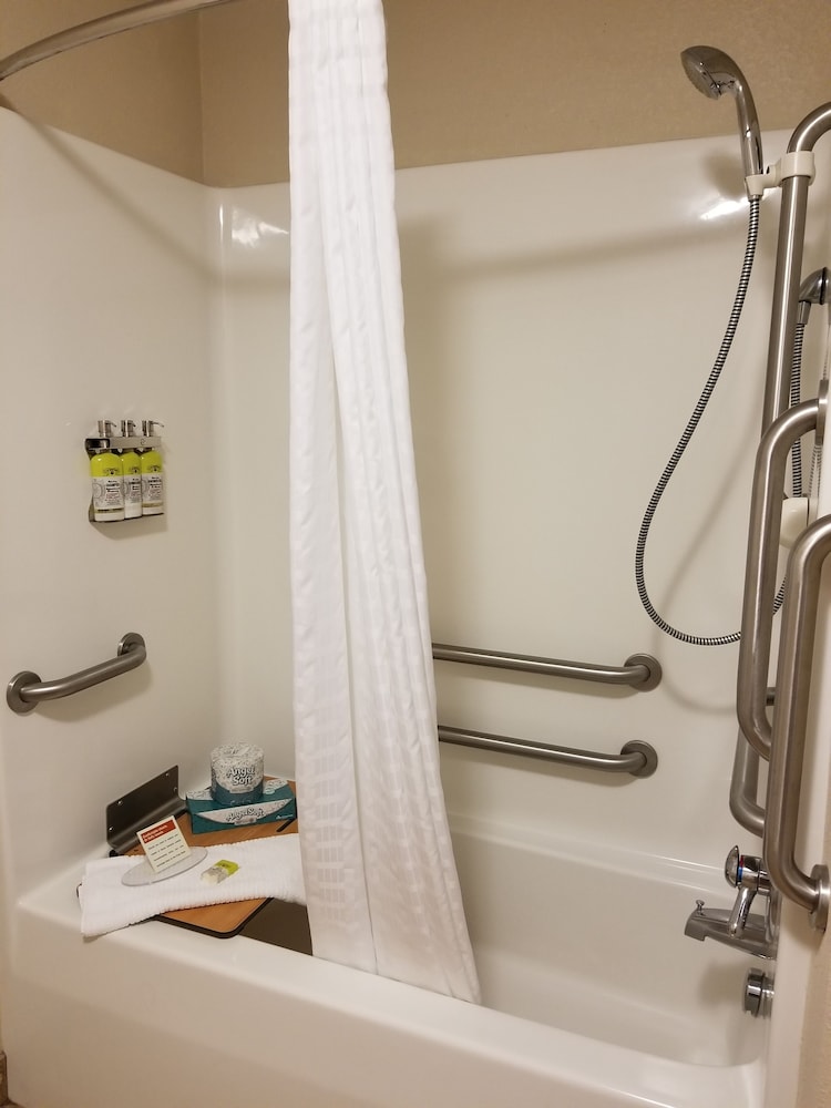 Candlewood Suites Cape Girardeau by IHG - photo 45