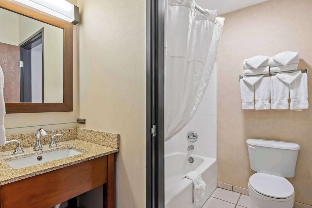 Comfort Inn & Suites Hermiston South - photo 12
