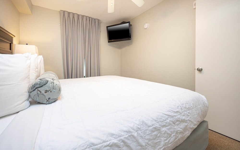 Phoenix All Suites West Hotel 403 1 Bedroom Condo - photo 4