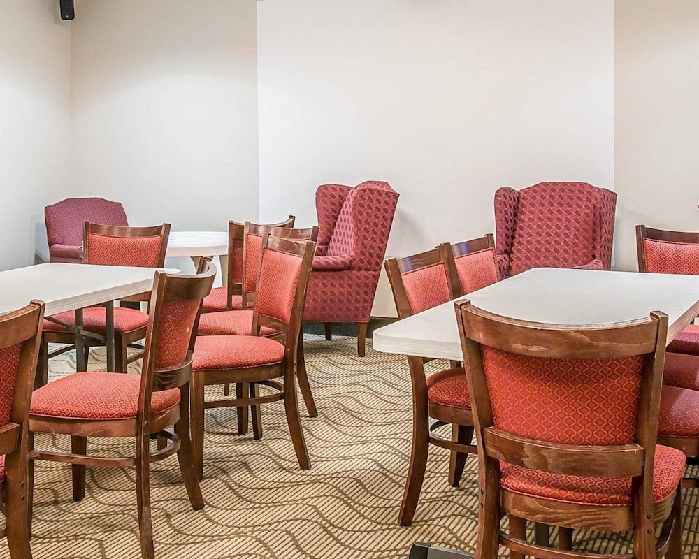 Bluffton Inn & Suites By IHG - photo 13