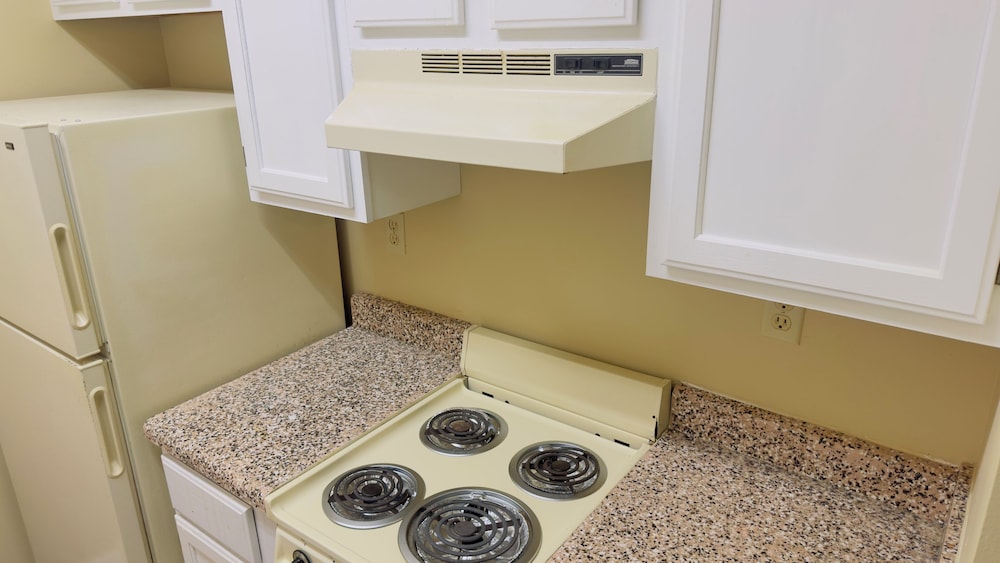 Plantation Oaks Suites & Inn - photo 17