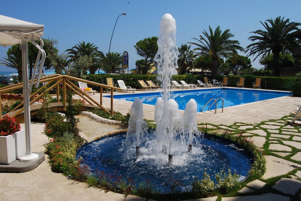 Hotel Costa Verde — hotel in Tortoreto Lido