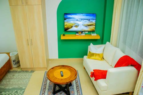 Blue Marlin Studio Cribz Stade view Suites