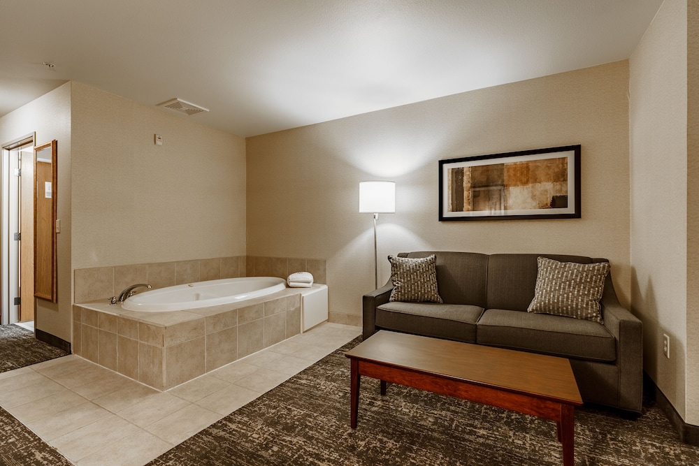 Cobblestone Suites Ripon - photo 18