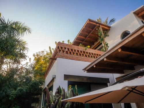 Casa de la Luna — 4-Star Luxury Hotel in Puerto Escondido, Mexico