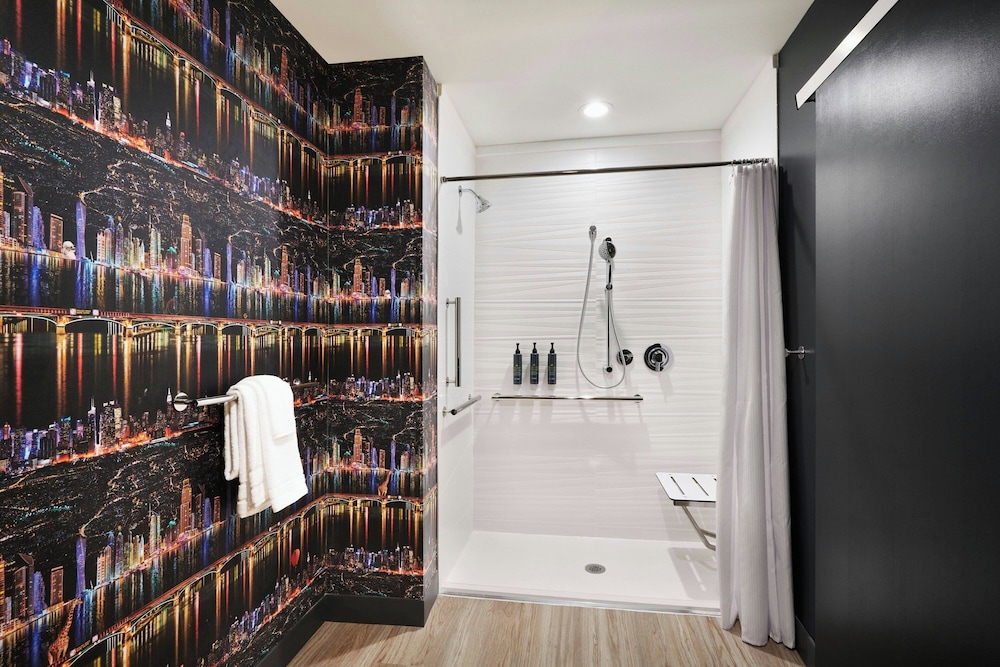 Aloft Atlanta Perimeter Center - photo 7