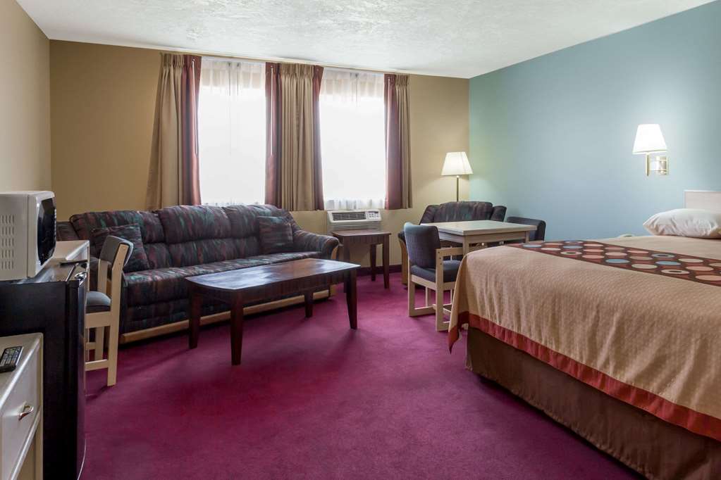 Super 8 by Wyndham Nephi - photo 14
