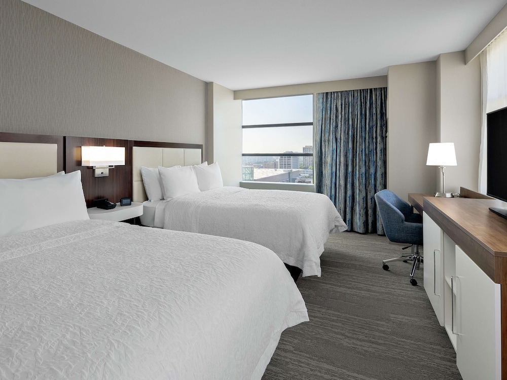 Hampton Inn Chicago McCormick Place - photo 13