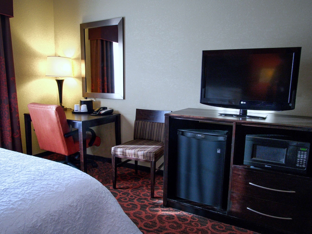 Hampton Inn & Suites Elk City - photo 7