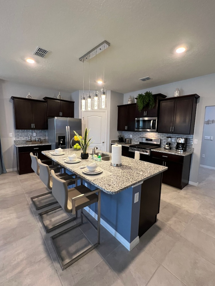 Stunning 5Bd w Pool Close to Disney @ Solterra 7829 - photo 12