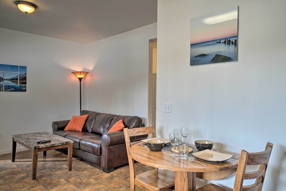 Homer Hideaway on Fritz Creekside Pets Welcome in Homer, United States