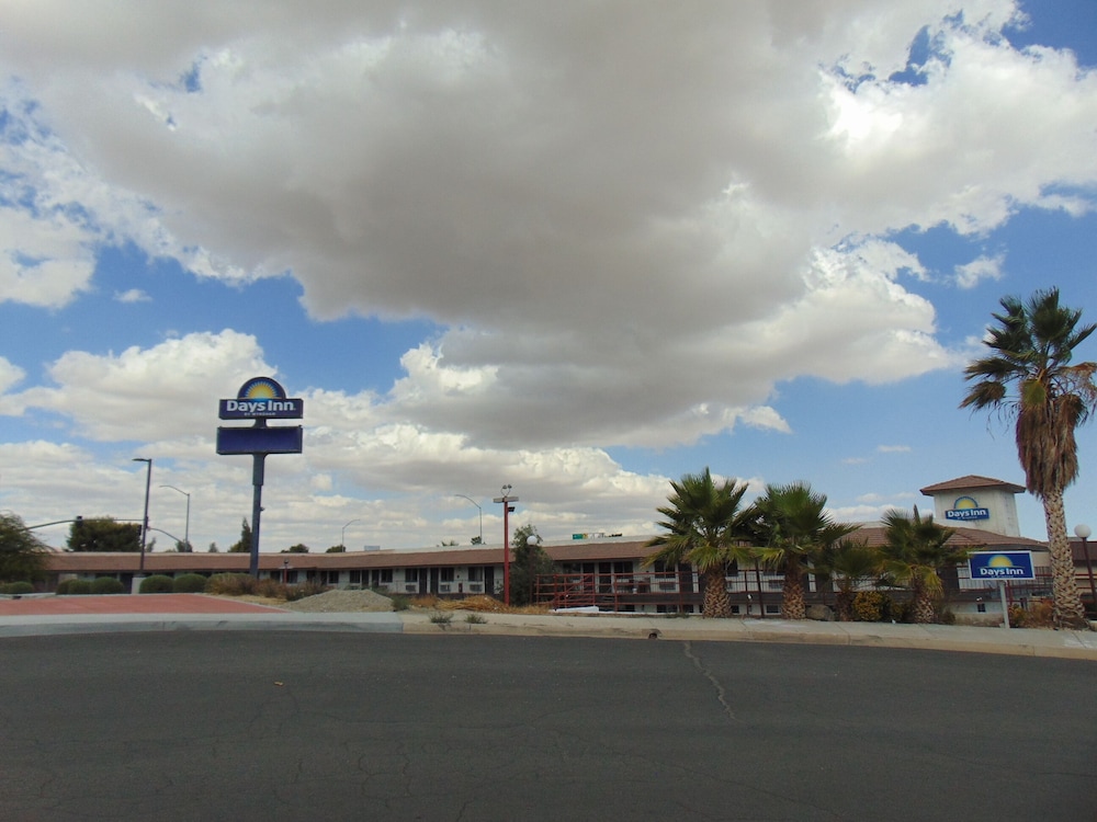 Days Inn by Wyndham Victorville - photo 14
