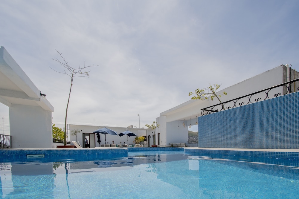 Rooftop pool