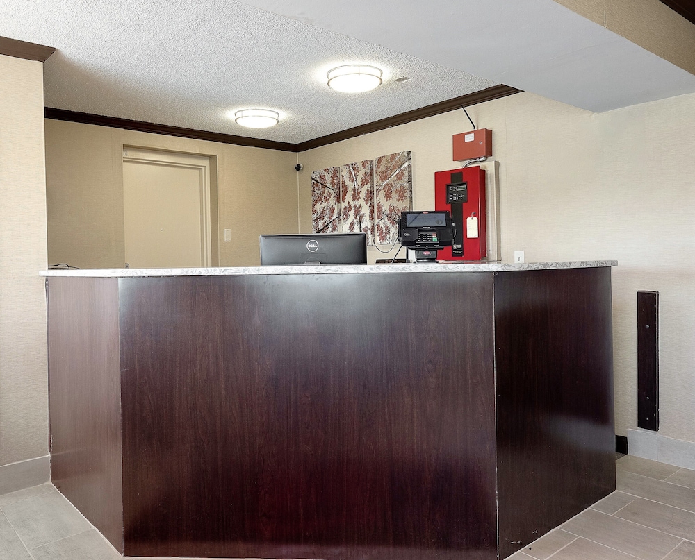 Red Roof Inn Dayton Huber Heights - photo 3