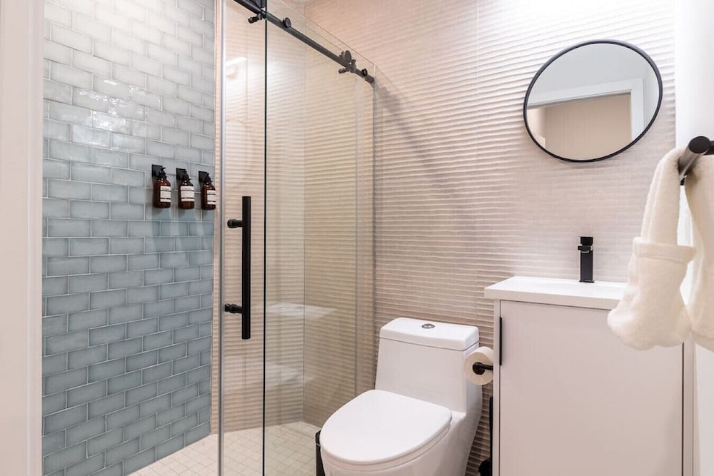 Thena Hotel Beautiful 1 Bedroom - photo 18