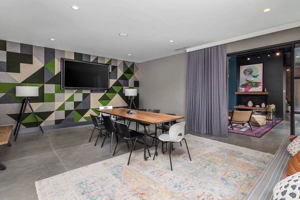 Moxy Chattanooga Downtown - photo 31