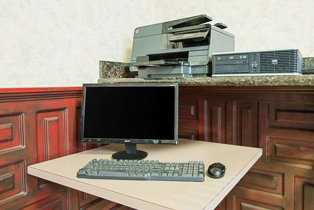 Ramada by Wyndham Flagstaff East - photo 25