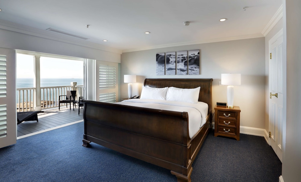 Madison Beach Hotel - photo 11