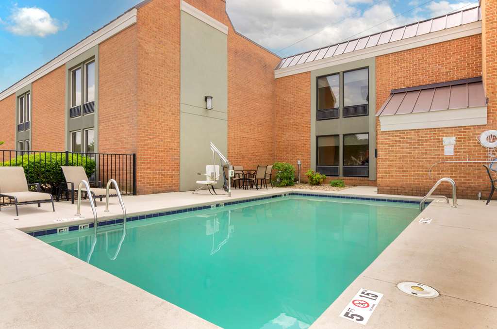 Best Western North Roanoke - photo 9