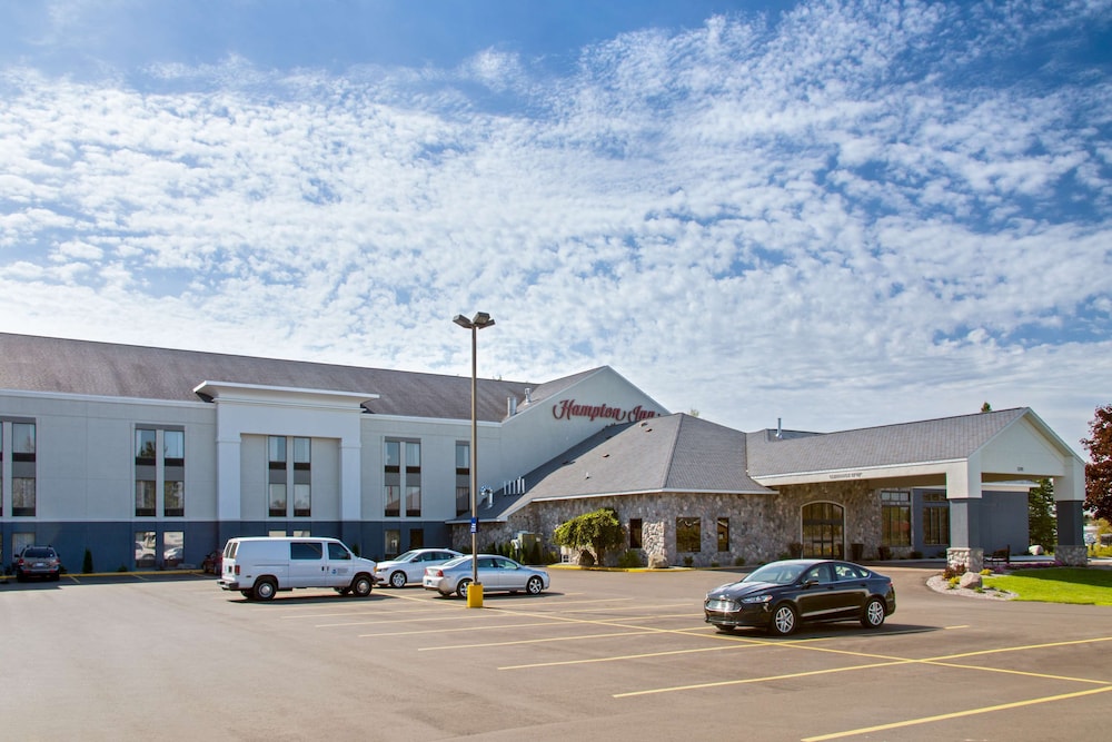 Hampton Inn Sault Ste Marie - photo 29