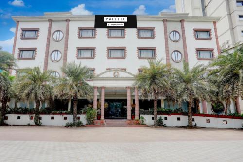 Palette by CheckIn Anand Formerly Hotel La Casa Inn in Anand, India