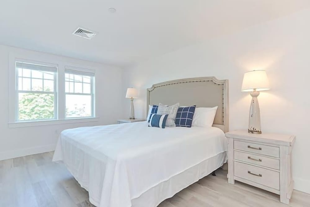 Harbourtown Suites - photo 6
