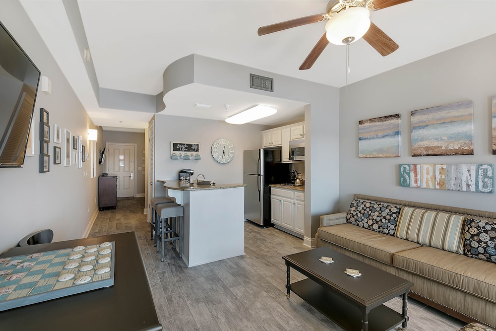 Carillon Beach Resort Inn - photo 15