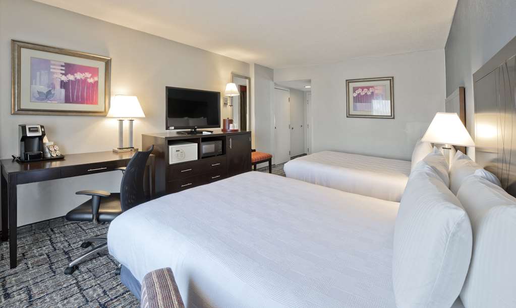 Best Western Plus Hotel & Conference Center - photo 26