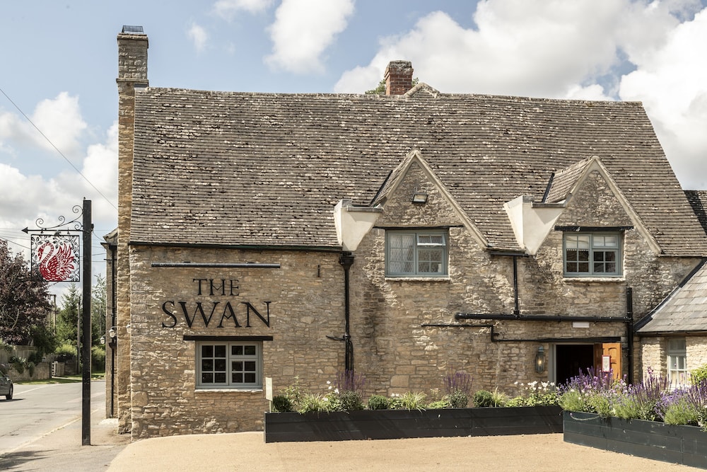 The Swan Inn - carbon neutral hotel in Chipping Norton