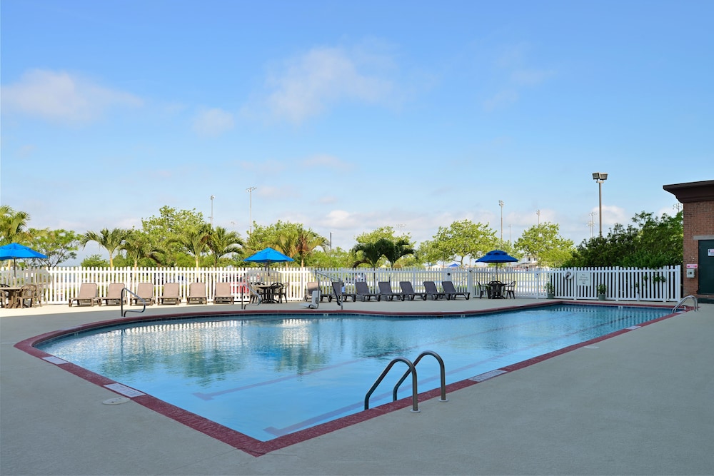 Holiday Inn Express Hotel & Suites Ocean City by IHG - photo 24