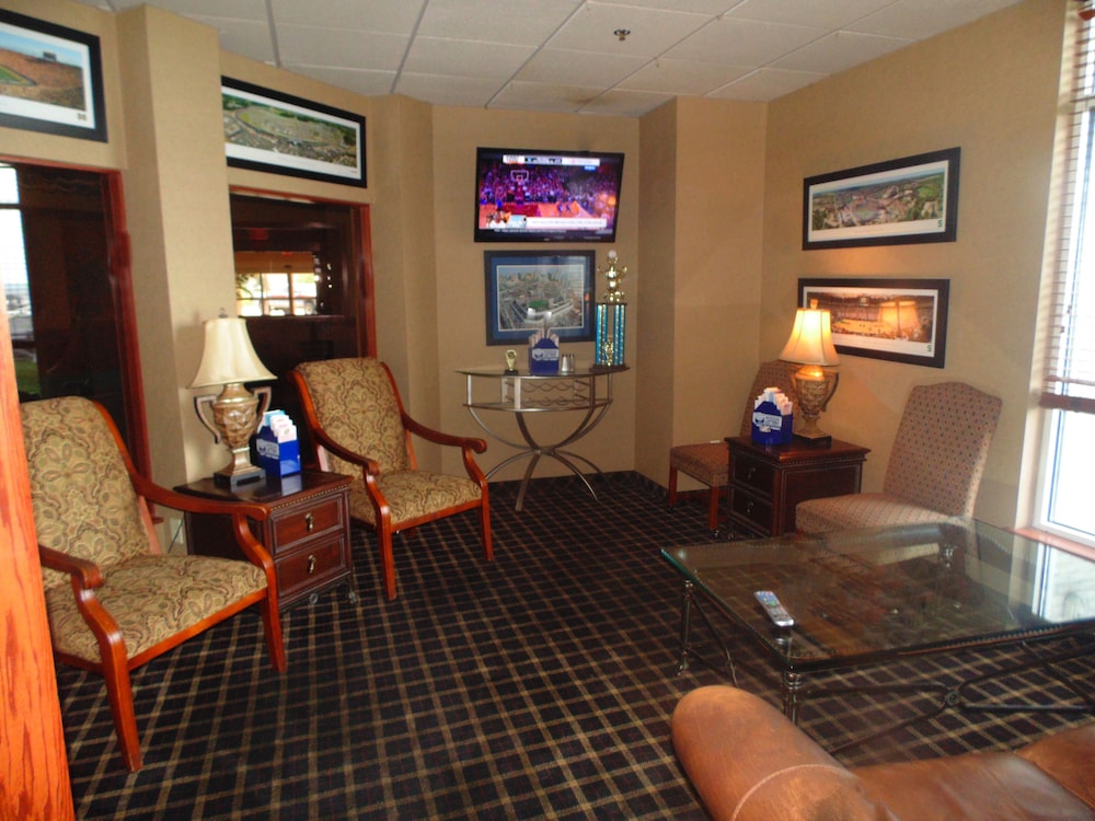 Lakeside Resort and Conference Center - photo 6