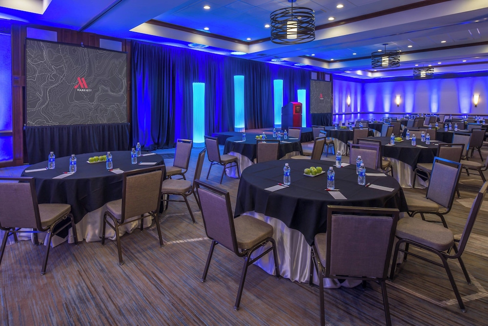 Fullerton Marriott at California State University - photo 40