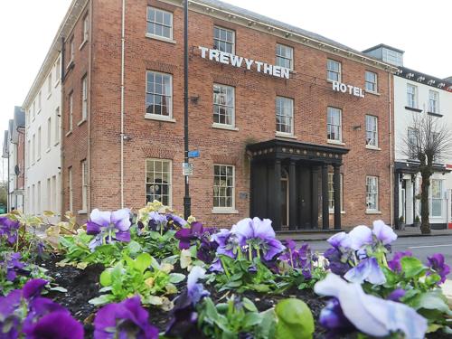 Trewythen Hotel - carbon neutral hotel in Llanidloes