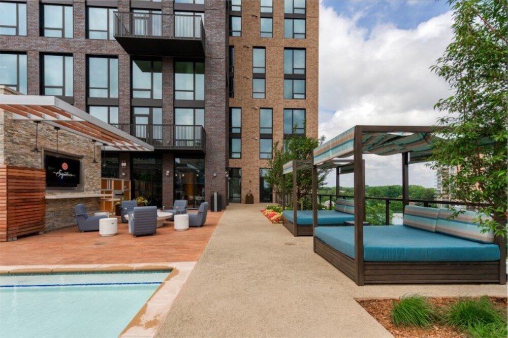 Global Luxury Suites at Reston Town Center - photo 81
