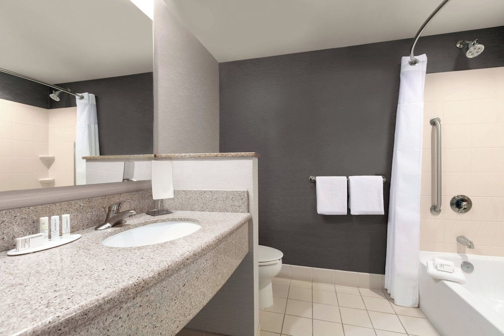 Courtyard by Marriott Lancaster - photo 19