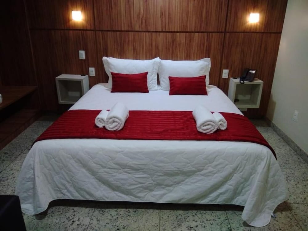 Topazio Imperial Hotel — hotel in Itauna