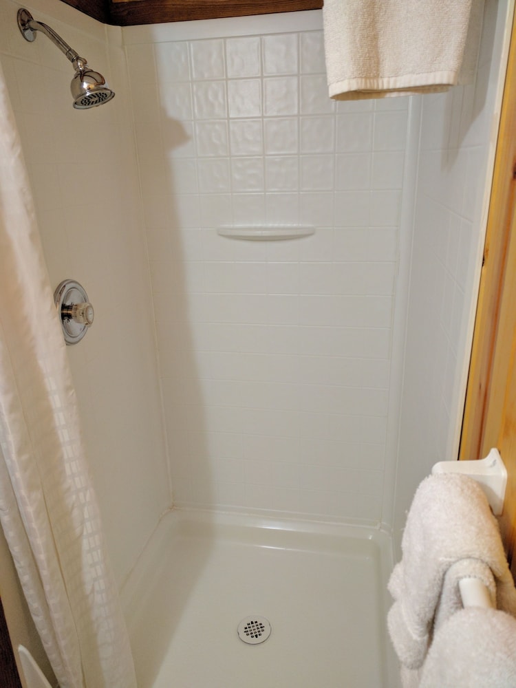 Emerald Forest Cabins - photo 107