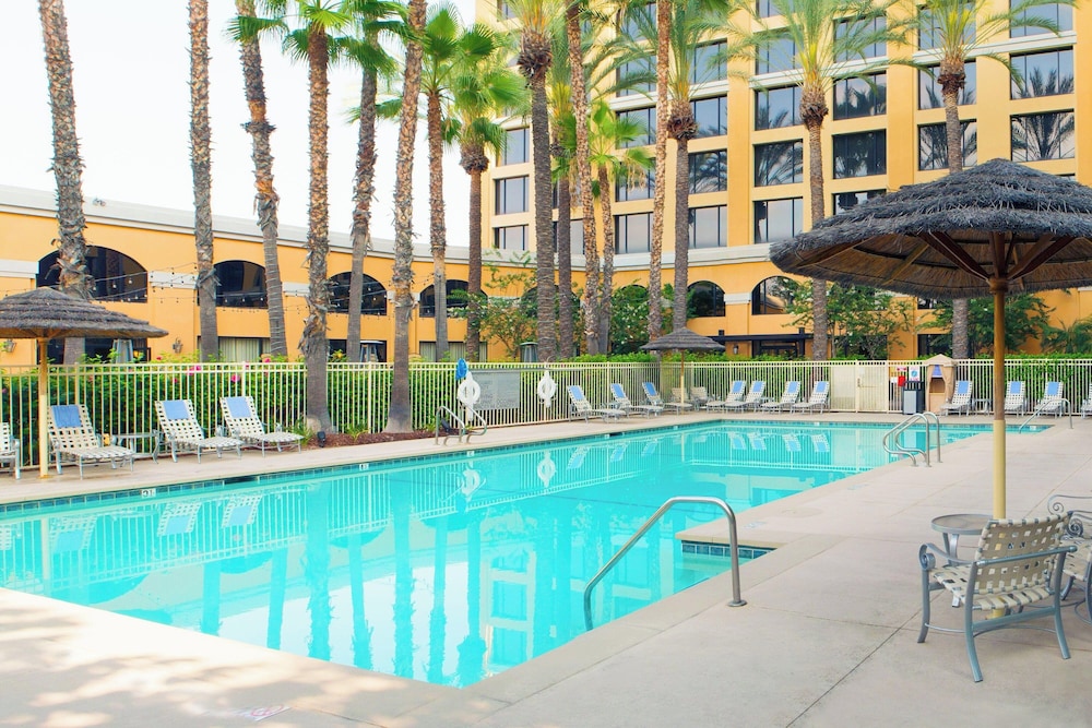 Delta Hotels by Marriott Anaheim Garden Grove - photo 11