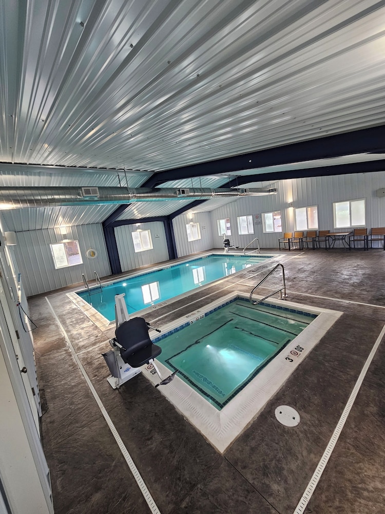 Riverfront Motel - photo 95