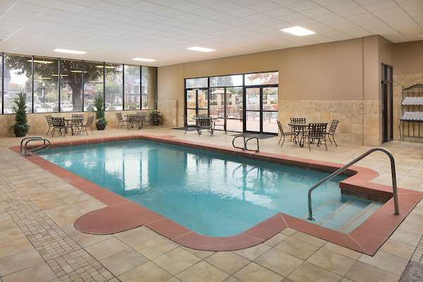 University Plaza Hotel and Convention Center Springfield - photo 14